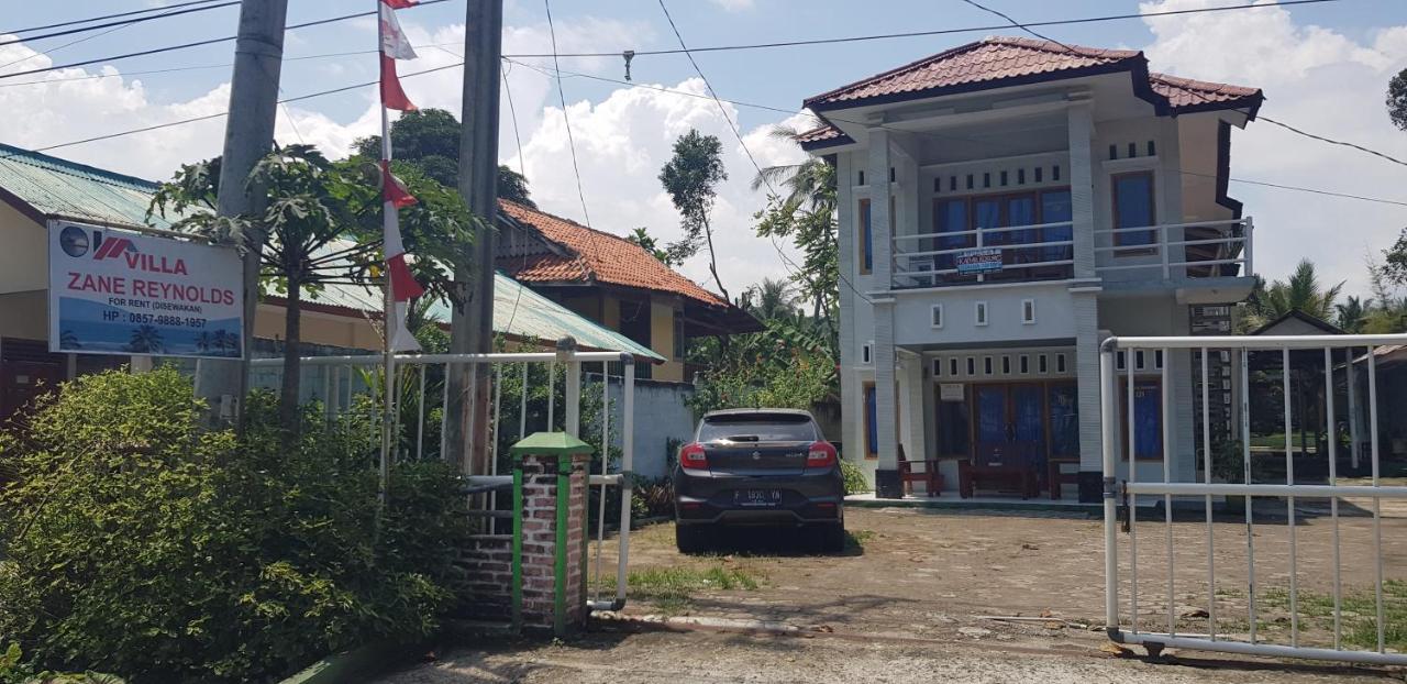 Spot On 90018 Villa Zane Reynold Karanghawu Bagian luar foto